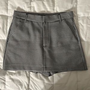 Houndstooth skort